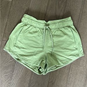 Inner Glow High Rise Short 3”